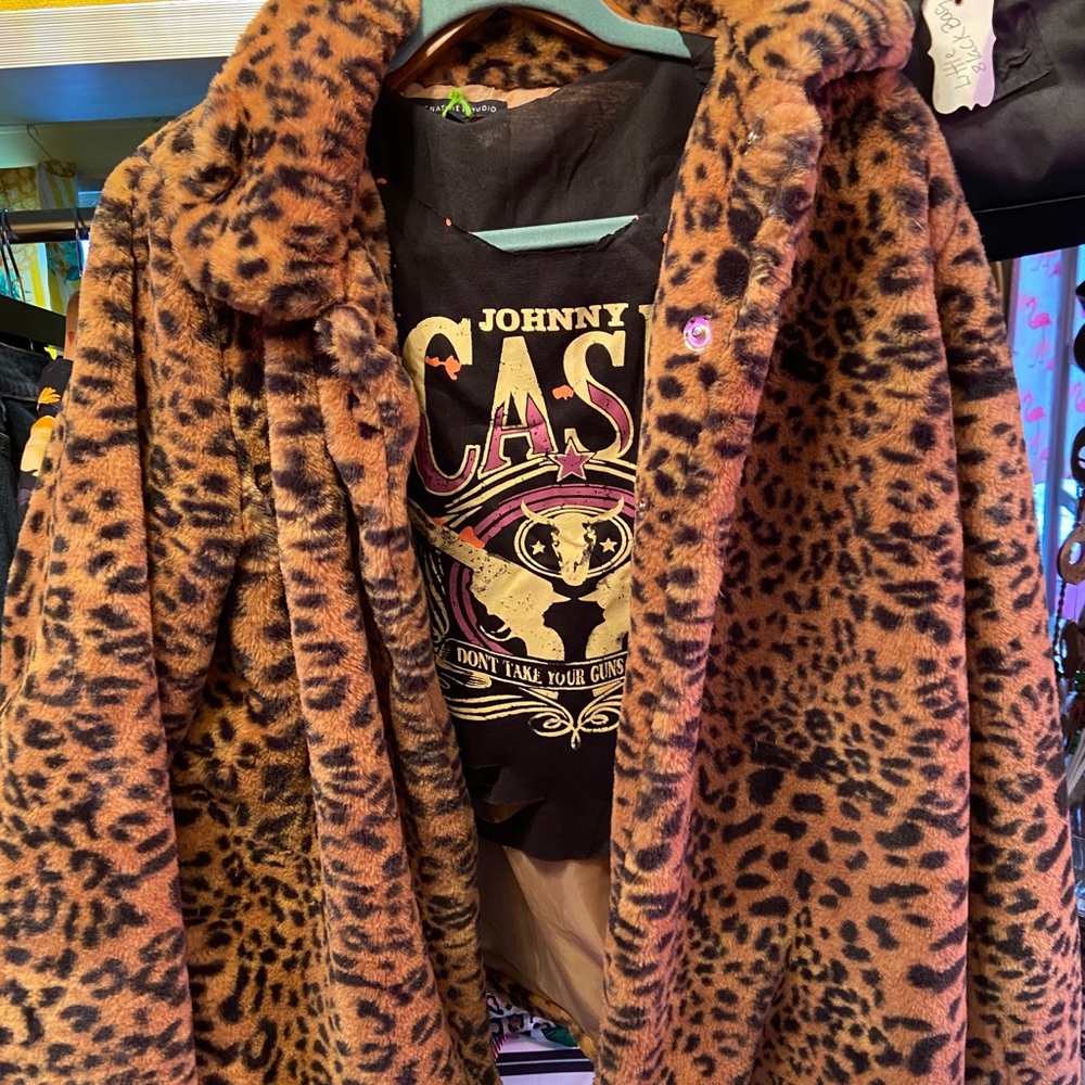 Leopard coat